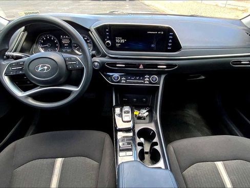 Used 2023 Hyundai Sonata SEL w/ Preferred Accessory Package image 12