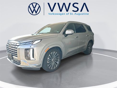 Used 2024 Hyundai Palisade Calligraphy image 4