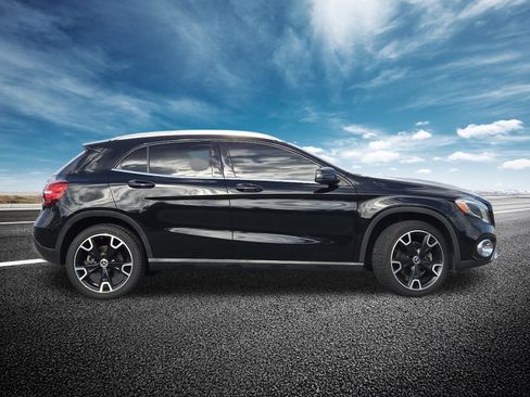 Used 2018 Mercedes-Benz GLA 250 4MATIC image 20