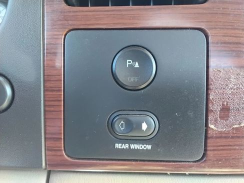 Used 2006 Ford F250 Lariat image 19