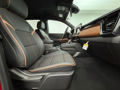 New 2026 GMC Canyon AT4 image 31