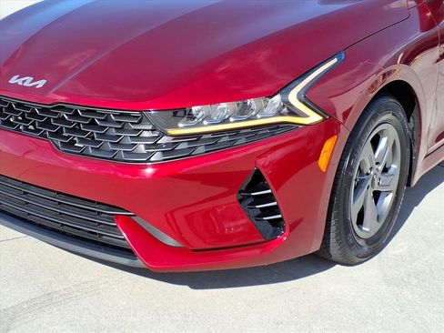 Used 2023 Kia K5 LXS image 12