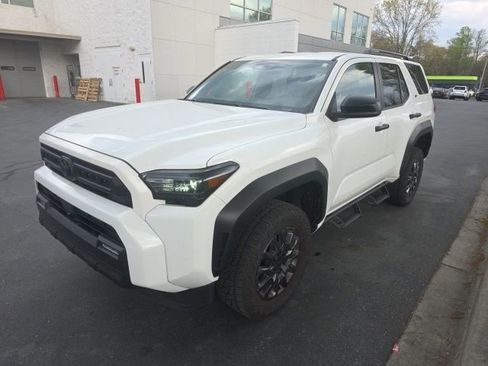 Used 2025 Toyota 4Runner SR5 image 3