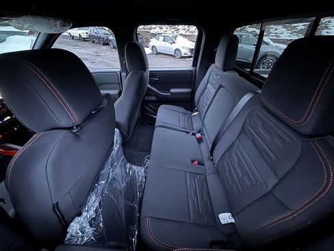 New 2026 Nissan Frontier PRO-4X w/ Pro-4x Convenience Package image 8