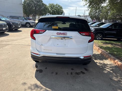 Used 2020 GMC Terrain SLT w/ Preferred Package FWD image 6