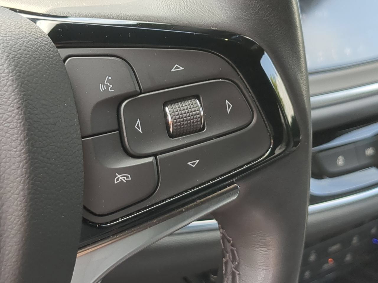 Used 2024 Buick Enclave Essence w/ Trailering Package, 5000 lbs. FWD image 36