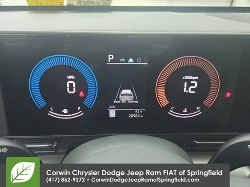 Used 2025 Hyundai Kona SEL image 22