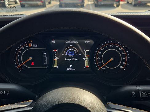 Used 2024 Jeep Gladiator Sport AWD/4WD image 21