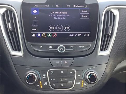 Used 2024 Chevrolet Malibu LT image 18