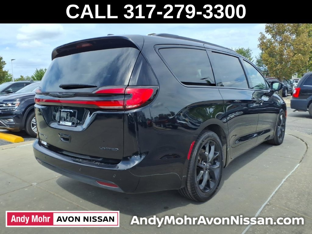 Used 2026 Chrysler Pacifica Limited w/ S Appearance Package FWD image 7