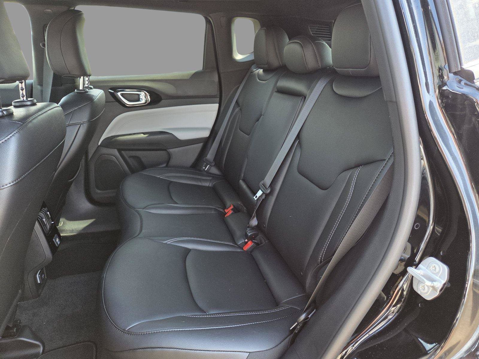 New 2026 Jeep Compass Limited AWD/4WD image 21