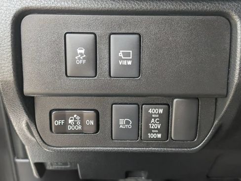 Used 2020 Toyota Tacoma Limited AWD/4WD image 26