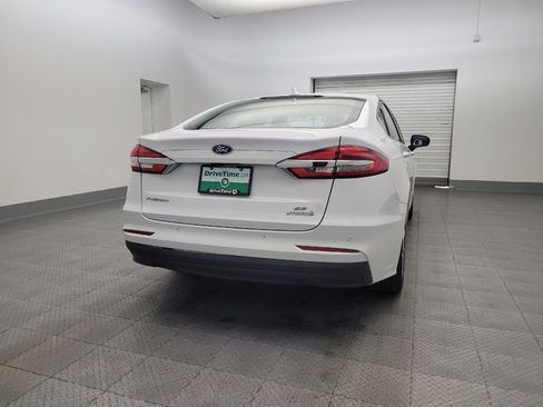 Used 2019 Ford Fusion SE image 7