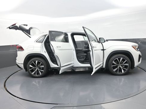 New 2026 Volkswagen Atlas Cross Sport SEL Premium R-Line AWD/4WD image 36