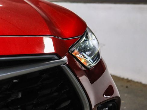 Used 2023 Toyota Highlander XLE FWD image 7
