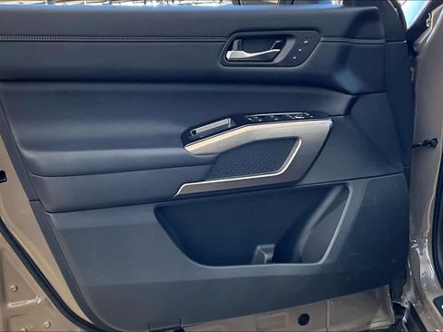 Certified 2023 Nissan Pathfinder Platinum w/ Cargo Package image 23