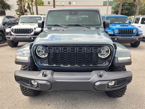 New 2025 Jeep Gladiator Sport image 17
