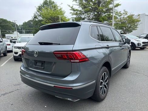 Used 2021 Volkswagen Tiguan SE FWD image 5