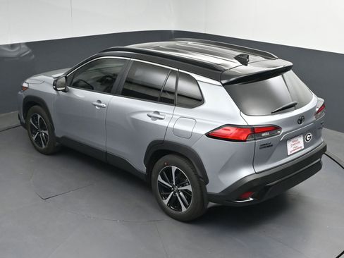 Used 2025 Toyota Corolla Cross AWD Hybrid w/ Convenience Package image 36