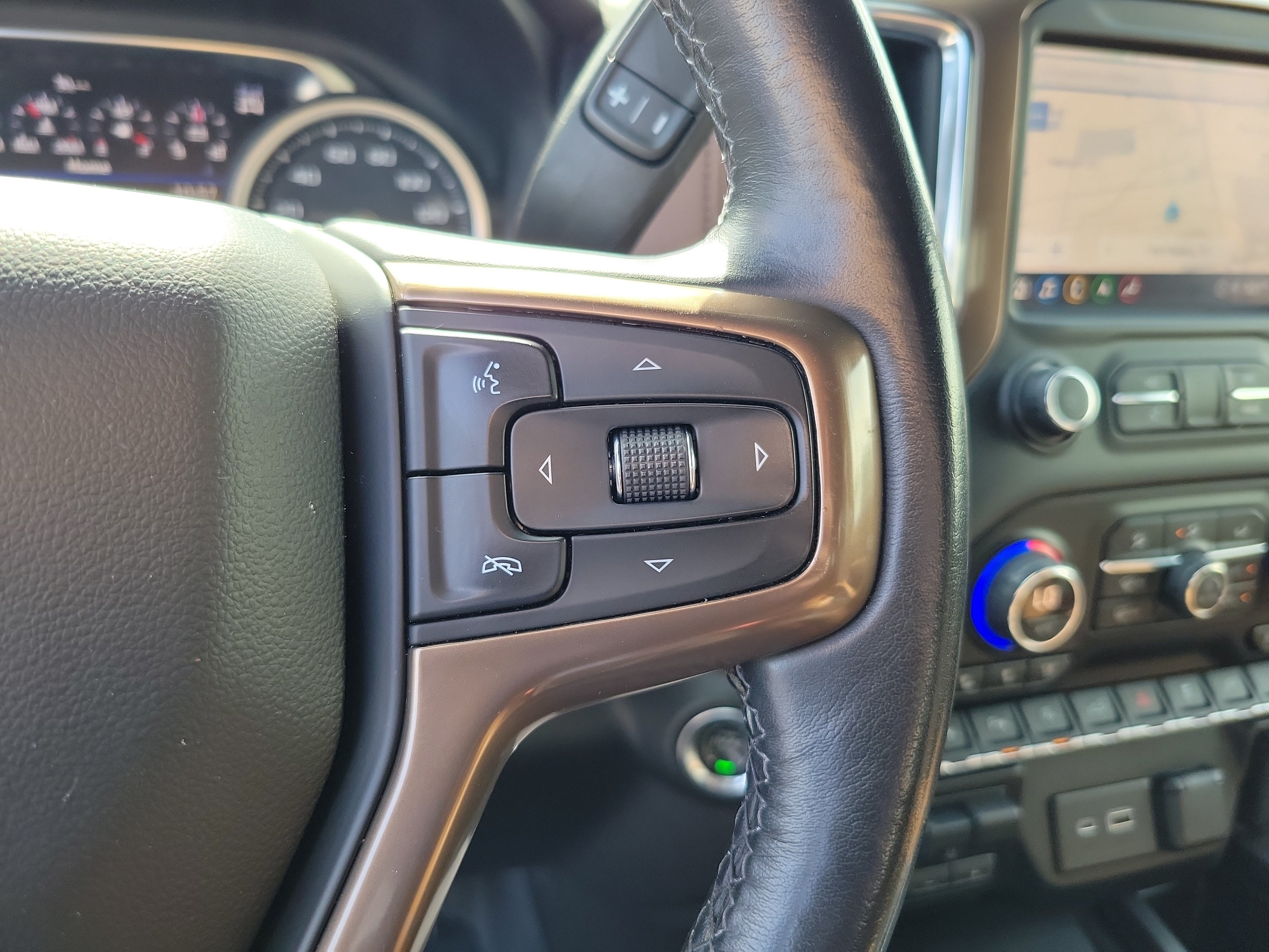 Used 2021 Chevrolet Silverado 1500 High Country w/ Technology Package AWD/4WD image 22