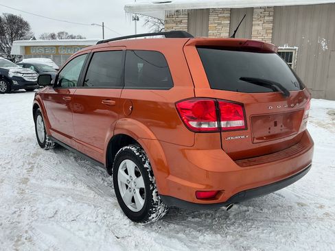 Used 2011 Dodge Journey SXT image 5