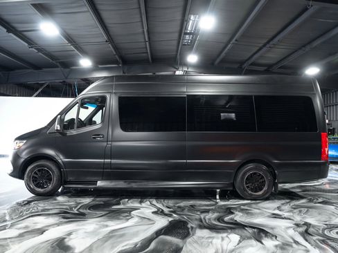 Used 2019 Mercedes-Benz Sprinter 170 image 11