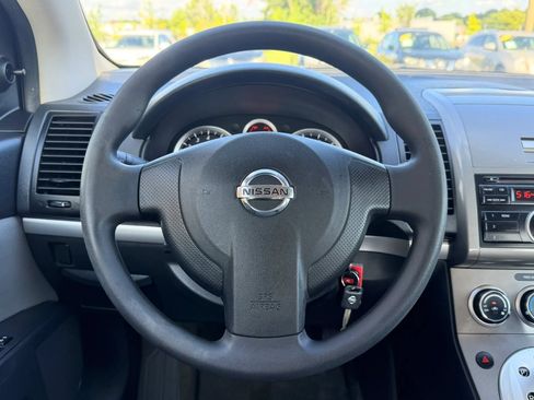 Used 2010 Nissan Sentra 2.0 FWD image 12