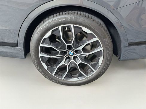 Used 2026 BMW X7 xDrive40i w/ M Sport Package AWD/4WD image 34