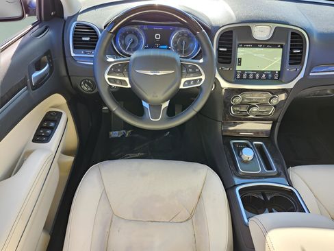 Used 2017 Chrysler 300 C w/ Safetytec Plus Group image 12