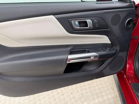 Used 2024 Ford Mustang GT Premium image 12