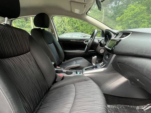 Used 2019 Nissan Sentra SV FWD image 37