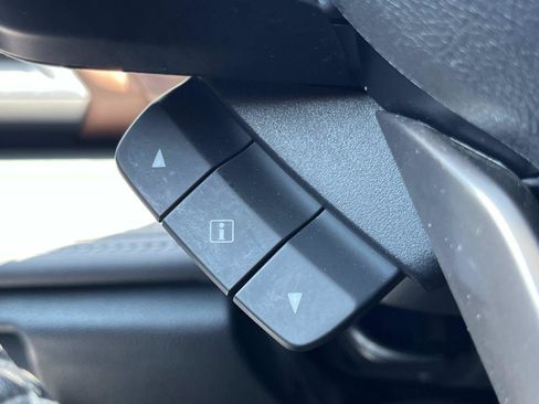 Used 2020 Subaru Outback Touring XT AWD/4WD image 32