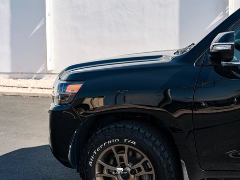 Used 2020 Toyota Land Cruiser Heritage Edition AWD/4WD image 7