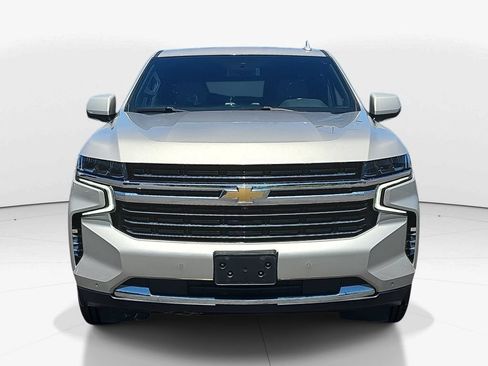 Used 2023 Chevrolet Suburban LT w/ Luxury Package AWD/4WD image 12
