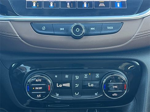 Used 2020 Buick Encore GX Essence w/ Advanced Technology Package image 7