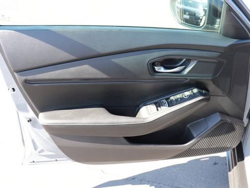 Used 2025 Honda Accord Sport image 10
