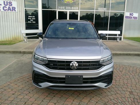 Used 2022 Volkswagen Tiguan SE R-Line image 6