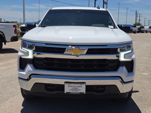 Certified 2026 Chevrolet Silverado 1500 LT AWD/4WD image 8