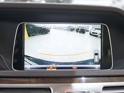 Used 2016 Mercedes-Benz E 350 4MATIC Wagon w/ Premium Package image 18