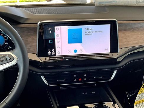 New 2025 Volkswagen Atlas SEL image 5