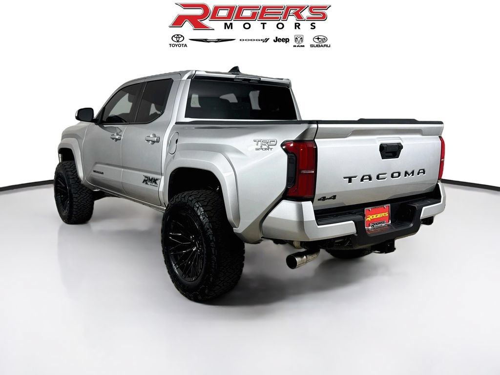 Used 2026 Toyota Tacoma TRD Sport AWD/4WD image 11