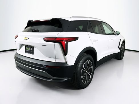 Used 2024 Chevrolet Blazer EV LT AWD/4WD image 9