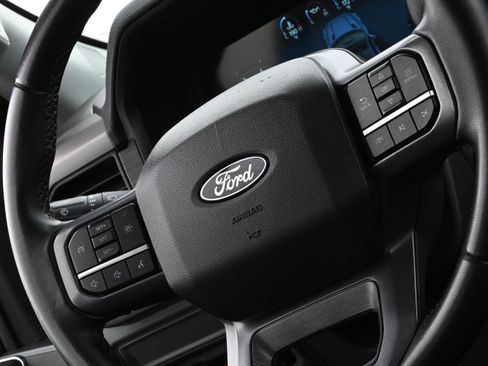Used 2024 Ford F150 XLT image 27