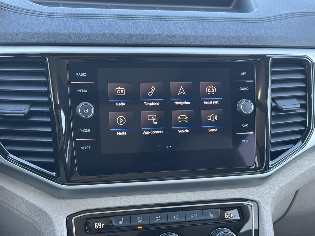 Used 2023 Volkswagen Atlas SE AWD/4WD image 14