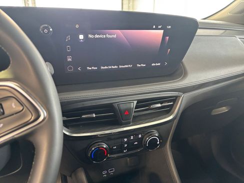 Used 2025 Buick Encore GX Preferred image 26