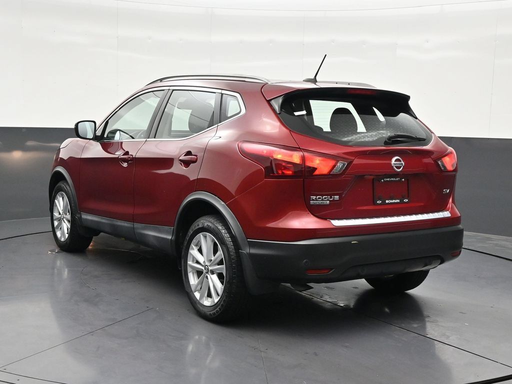 Used 2019 Nissan Rogue Sport SV w/ All-Weather Package FWD image 3