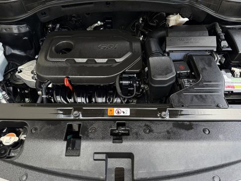 Used 2018 Hyundai Santa Fe Sport w/ 2.4L Value Package 02 FWD image 29