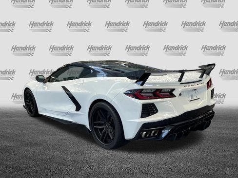 Used 2022 Chevrolet Corvette Stingray Premium Cpe w/ Z51 Performance Package RWD image 8