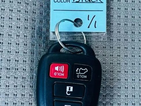 Used 2016 Toyota RAV4 XLE image 27