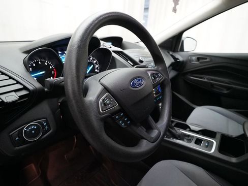 Used 2019 Ford Escape S image 8